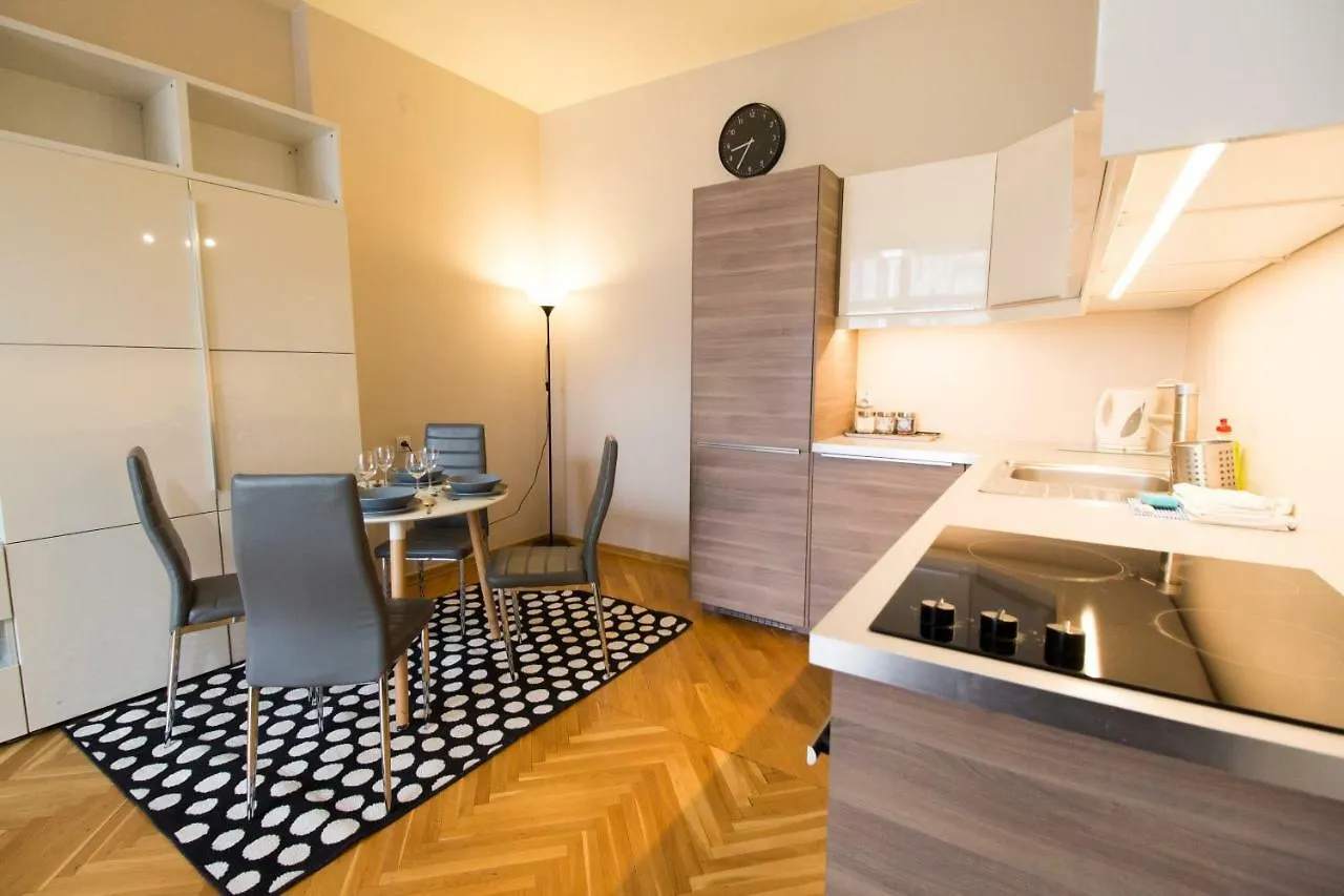 Lucky Apartments - Swidnicka Old Town contacts